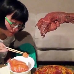 Evde Komando Ejderi Beslemek