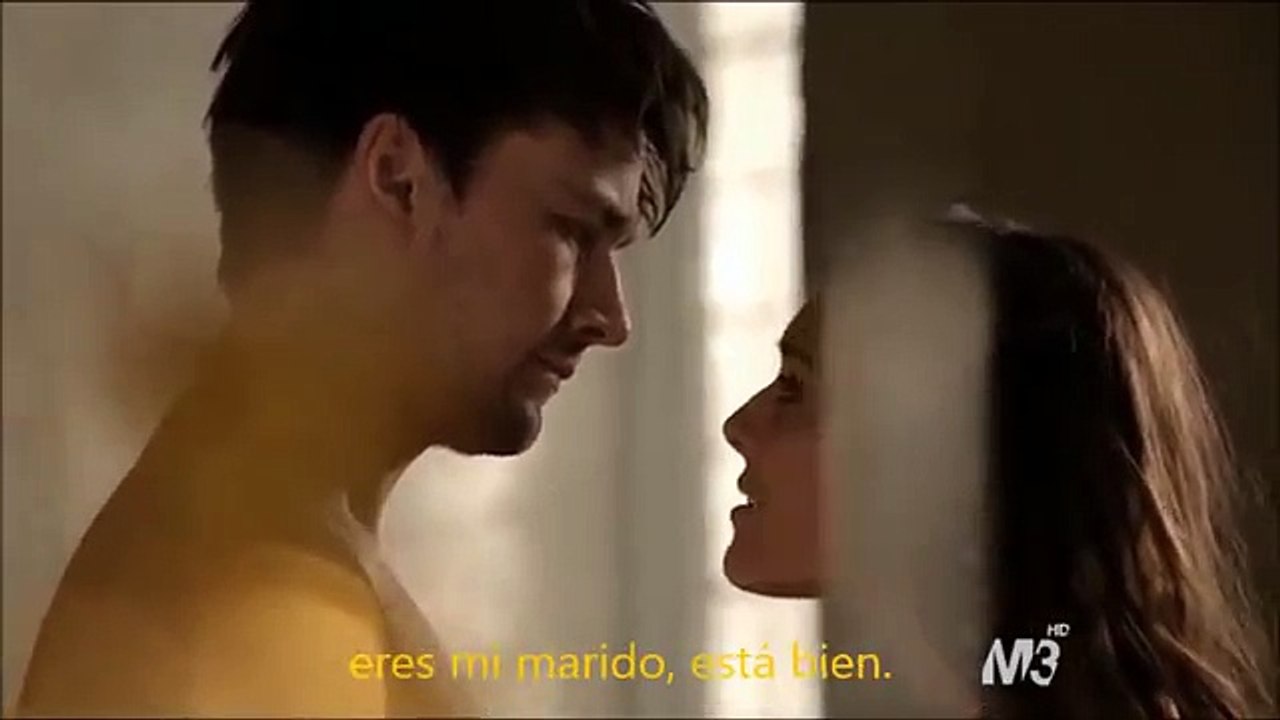 Bash y Kenna scenes   1x19   sub spanish - sexy girl and man