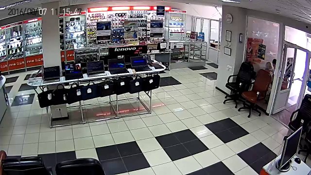 Earthquake . Mariupol . Ukraine 07/08/2016 ( surveillance camera in the store )// Землетрясение. Мариуполь. Украина 0