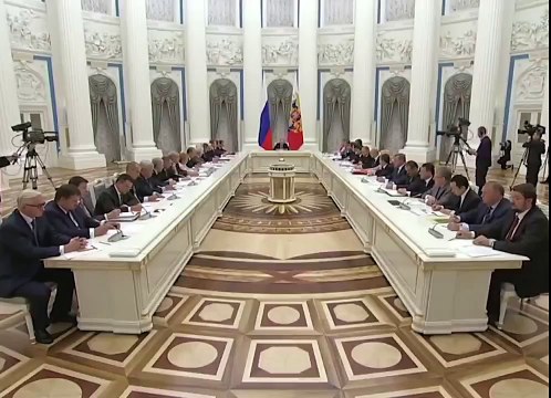 Медведев сорвал заседание. Путин в шоке