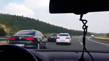 Bahçeli Yenikapı mitingine gelirken o şarkıyı dinledi