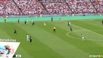 Daniel Alves Incredible Chance - West Ham United vs Juventus - Friendly Match - 07/08/2016