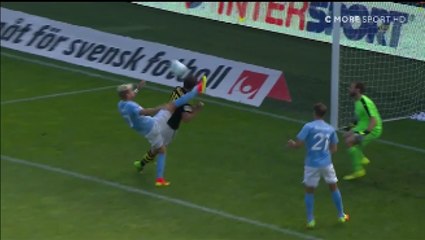 Sauli Väisänen Gets A Horrible Kick In The Head vs Malmö FF