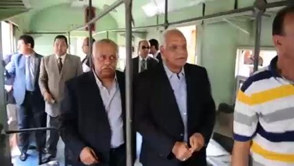 وزير االنقل يتفقد عربات القطارات بطنطا