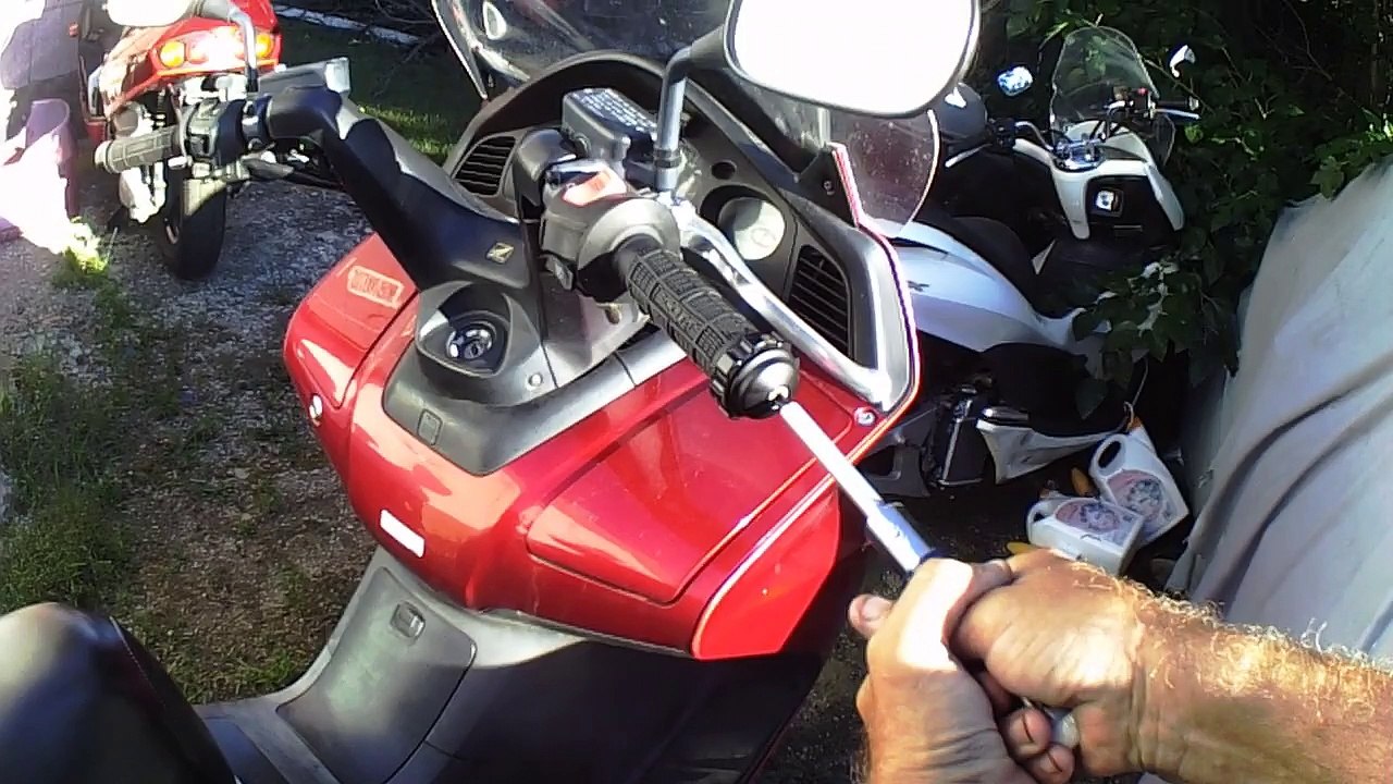 Installation of a Kaoko Cruise Control on the Silverwing