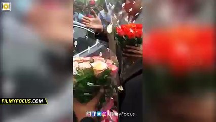 Samantha Mobbed by Fans in Madhurai -