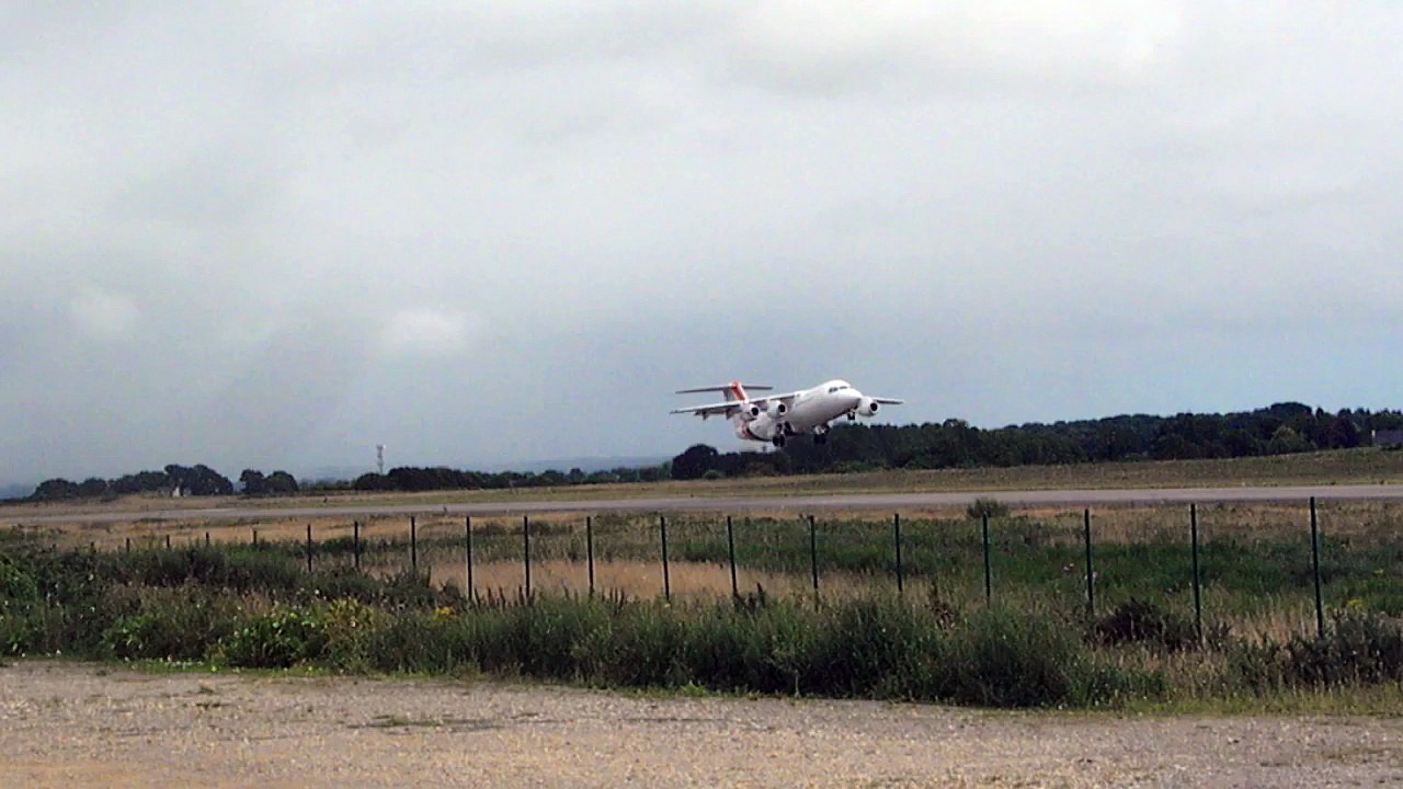 RJ85 Quimper to London 07 Août 2016