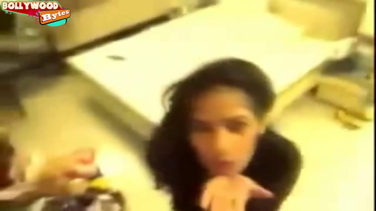 Poonam Pandey's HUGE BoOb Show