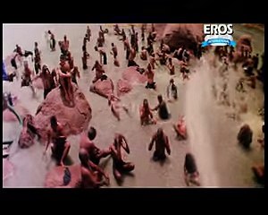 Kyun Kisi Ko (Video Song) - Tere Naam - Salman Khan - Bhumika Chawla - YouTube