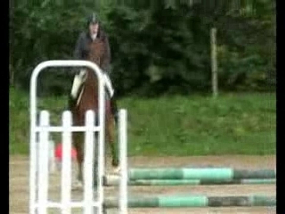 Osi Caro Chaux du Dombief 220707.wmv