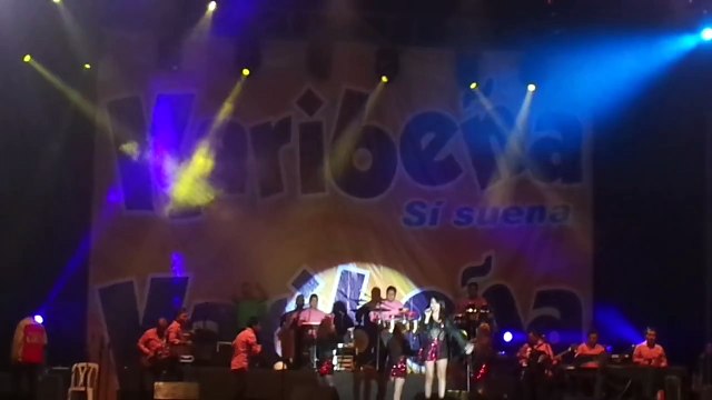 CORAZON SERRANO EN VIVO 25/10/15 AREQUIPA