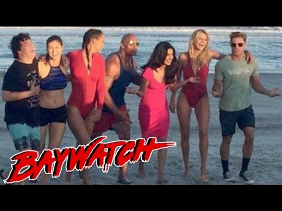 Priyanka Chopra Chilling With Her Baywatch Squad, In Savannah !
