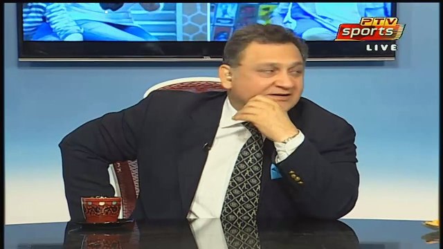 English Players Caught While Doing Ball Tempering :- Exclusive Video