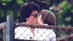 Shahrukh KISSING Abram Khan CUTE Moment In Mannat Balcony