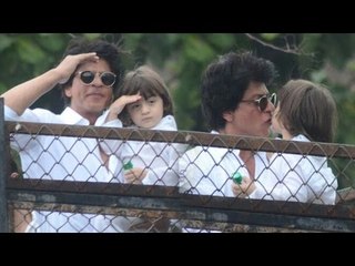 Shahrukh KISSING Cute Abram Khan Inside Mannat (Video)