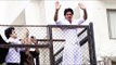 Shahrukh Khan Wishes Eid Mubarak to Fans Outisde Mannat