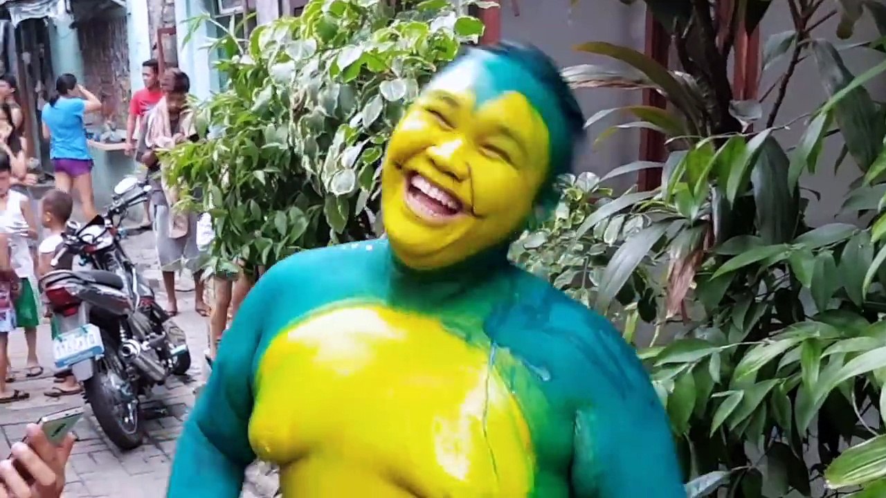 Pokemon Go in Real Life (Parady) - Lloyd Cafe Cadena