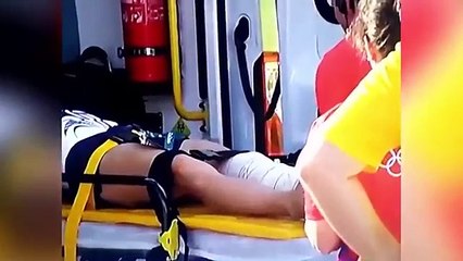 Blessé, les ambulanciers le laissent tomber