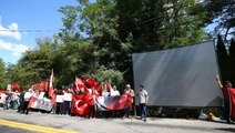 Fethullah Gülen 'Yenikapı Mitingi'ni Duymasın Diye Çim Biçme Makinelerini Çalıştırmışlar