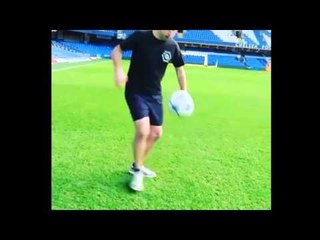 منو يقدر يسوي نفسه