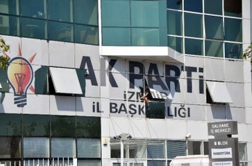 Ak Parti, FETÖ'den Gözaltına Alınan Ünlü İş Adamının Binasını Boşalttı