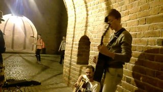 Warsaw, street songs in the Old Town