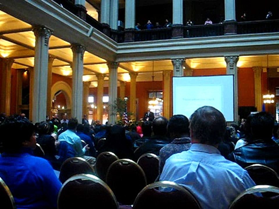Naturalization ceremony at St. Paul's Landmark Center Mar. 25, 2009