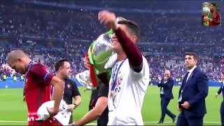 Critiano Ronaldo  Finalists Best UEFA player Europe Award