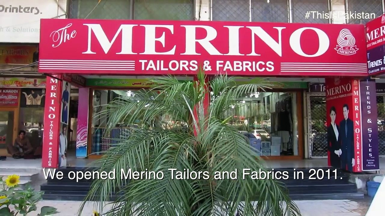 US ambassador toPakistan David Hage Tries Pakistani Sherwani - Look what he finds out