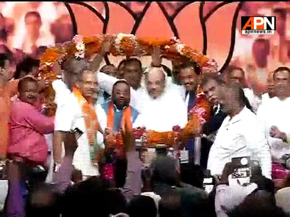 Swami Prasad Maurya's grand entry in BJP
