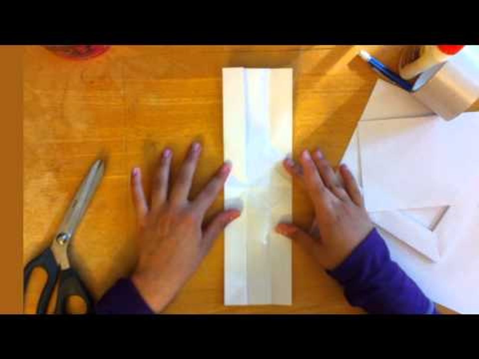 How to make an origami boomerang
