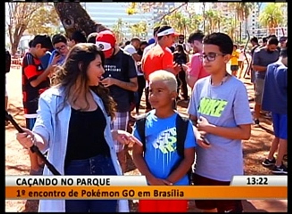 CAÇANDO NO PARQUE
