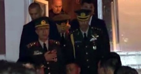 Genelkurmay Başkanı Akar'dan Şehit Astsubay Halisdemir'in Evine Ziyaret