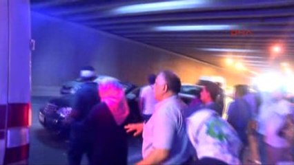 Hafriyat Kamyonu, Cip ve Kamyonete Çarptı 3 Yaralı