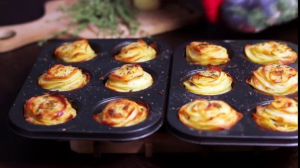 Des rondelles de patates, du parmesan ... et au four ! Regardez le résultat final, vous allez adorer !