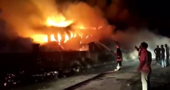 Konya'da Sanayi Sitesinde Yangın Çıktı