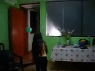 DUENDE EN CASA REAL (VIDEO VIRAL)