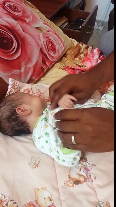 17 days kid waking up