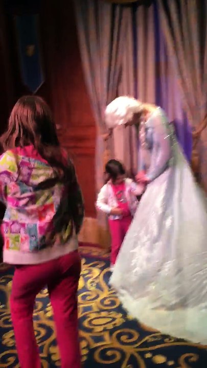 Meet Elsa At Magic Kingdom