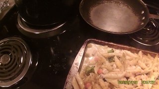 Penne pasta Alfredo sauce with vegetables