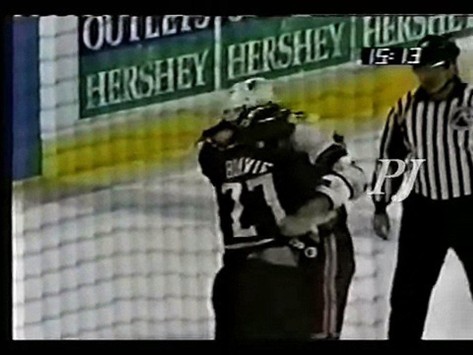 AHL - Bonvie vs MacIntyre (2X) 29-1-2005