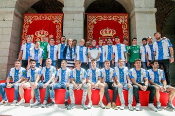 CIFUENTES, LA PRESIDENTA DE LA CAM, RECIBE AL C.D. LEGANÉS