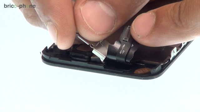 Tutoriel iPhone 5C : comment changer l'écouteur interne (Buzzer)