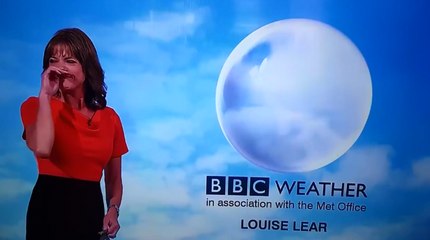 Une Miss Météo prise d'un fou rire incontrôlable en plein direct