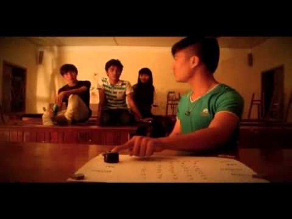 Nhóm bạn trẻ chơi cầu cơ và lãnh hậu quả