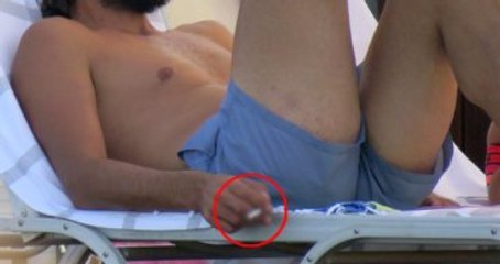 Hakan Arıkan Sigara İçerken Yakalandı