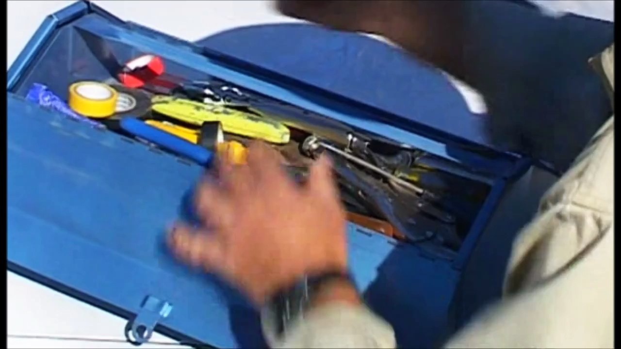 Russell Coight on Tyre Pressure (All Aussie Adventures)