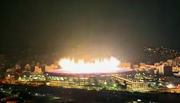Brazil- fireworks at Rio Olympics 2016- L'ouverture des JO de Rio- un feu d'artifice au Maracana...