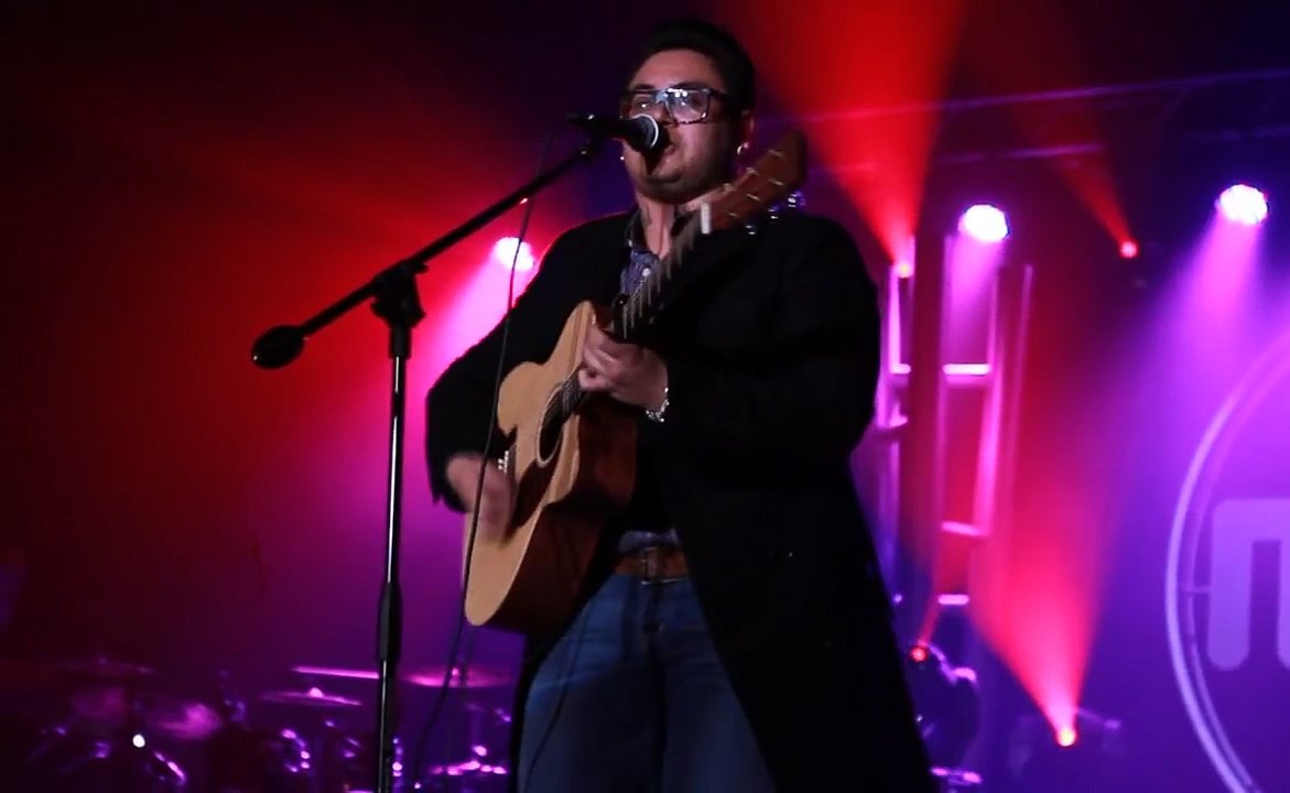 Myx: Loaded -- Andrew Garcia - "Straight Up"