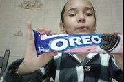 Provando biscoito OREO milkshake de morango novo sabor amei!!!